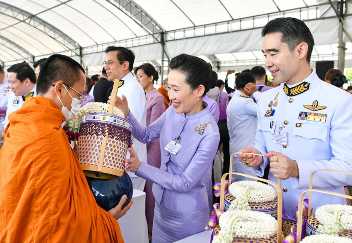 กลุ่มบีเจซี บิ๊กซี ร่วมพิธีเฉลิมพระเกียรติ สมเด็จพระนางเจ้าสุทิดา พัชรสุธาพิมลลักษณ พระบรมราชินี เนื่องในโอกาสวันเฉลิมพระชนมพรรษา ๓ มิถุนายน ๒๕๖๘