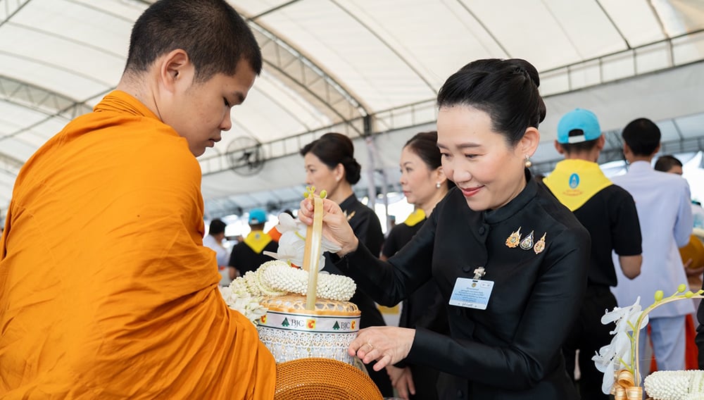 กลุ่มบีเจซี บิ๊กซี ร่วมพิธีทำบุญถวายพระราชกุศล เนื่องในวันคล้ายวันสวรรคตพระบรมราชชนนีพันปีหลวง