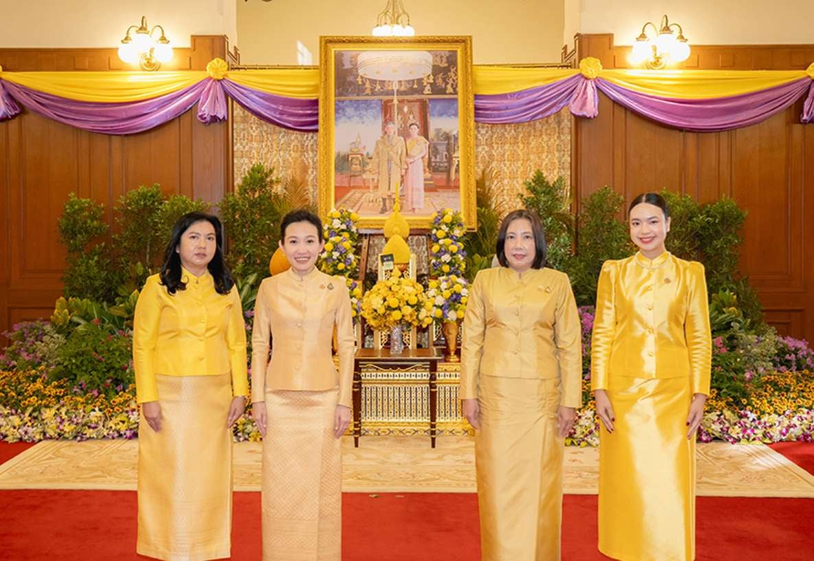 กลุ่มบีเจซี บิ๊กซี ร่วมลงนามถวายพระพร พระบาทสมเด็จพระเจ้าอยู่หัว  และสมเด็จพระนางเจ้า ฯ พระบรมราชินี เนื่องในโอกาสวันขึ้นปีใหม่ พุทธศักราช ๒๕๖๘