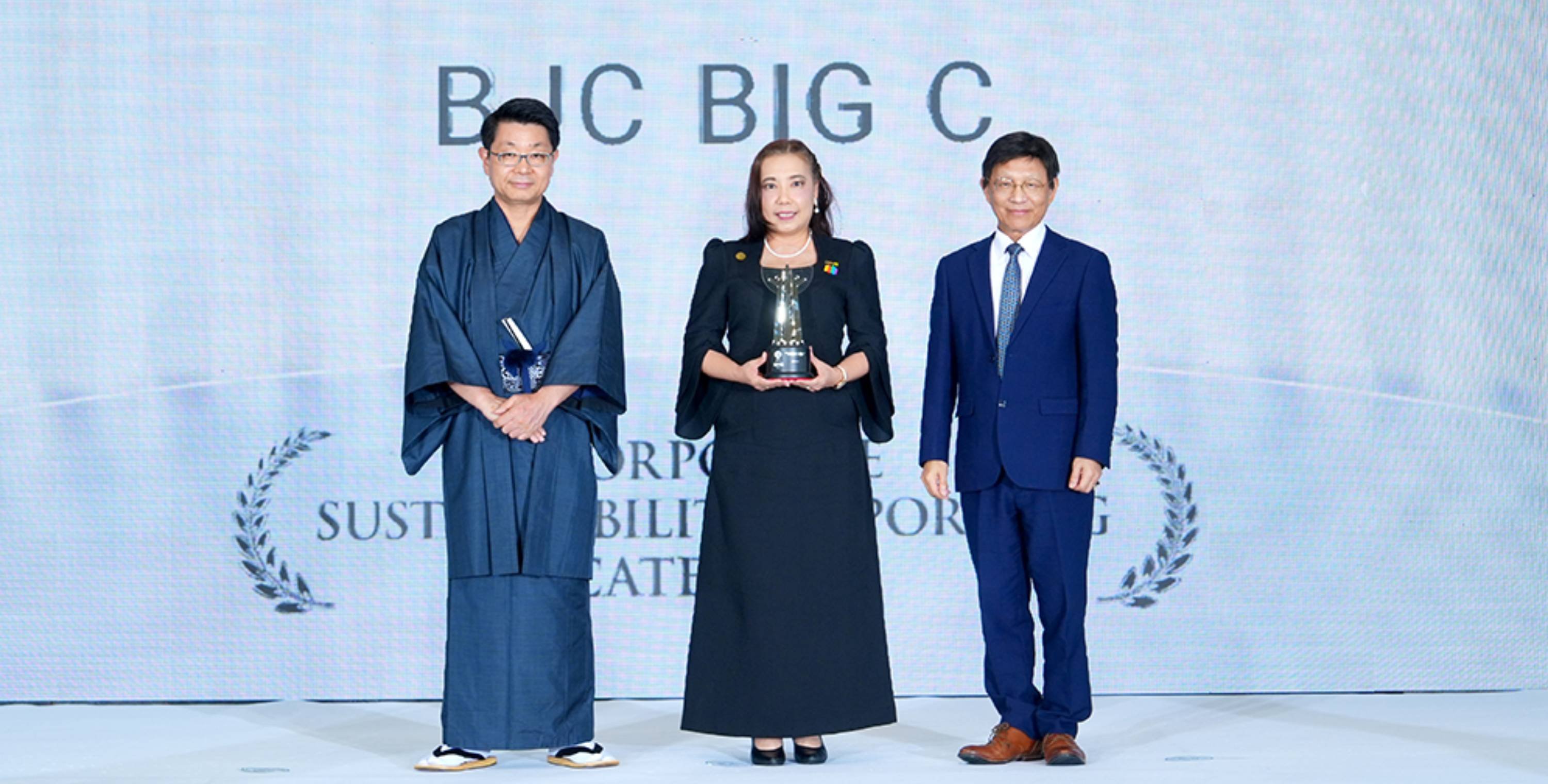 กลุ่มบีเจซี บิ๊กซี คว้าสุดยอดรางวัล Corporate Sustainability Reporting จากเวที AREA 2025 ตอกย้ำความมุ่งมั่นรับผิดชอบต่อสังคม และการพัฒนาอย่างยั่งยืน ตามหลัก ESG