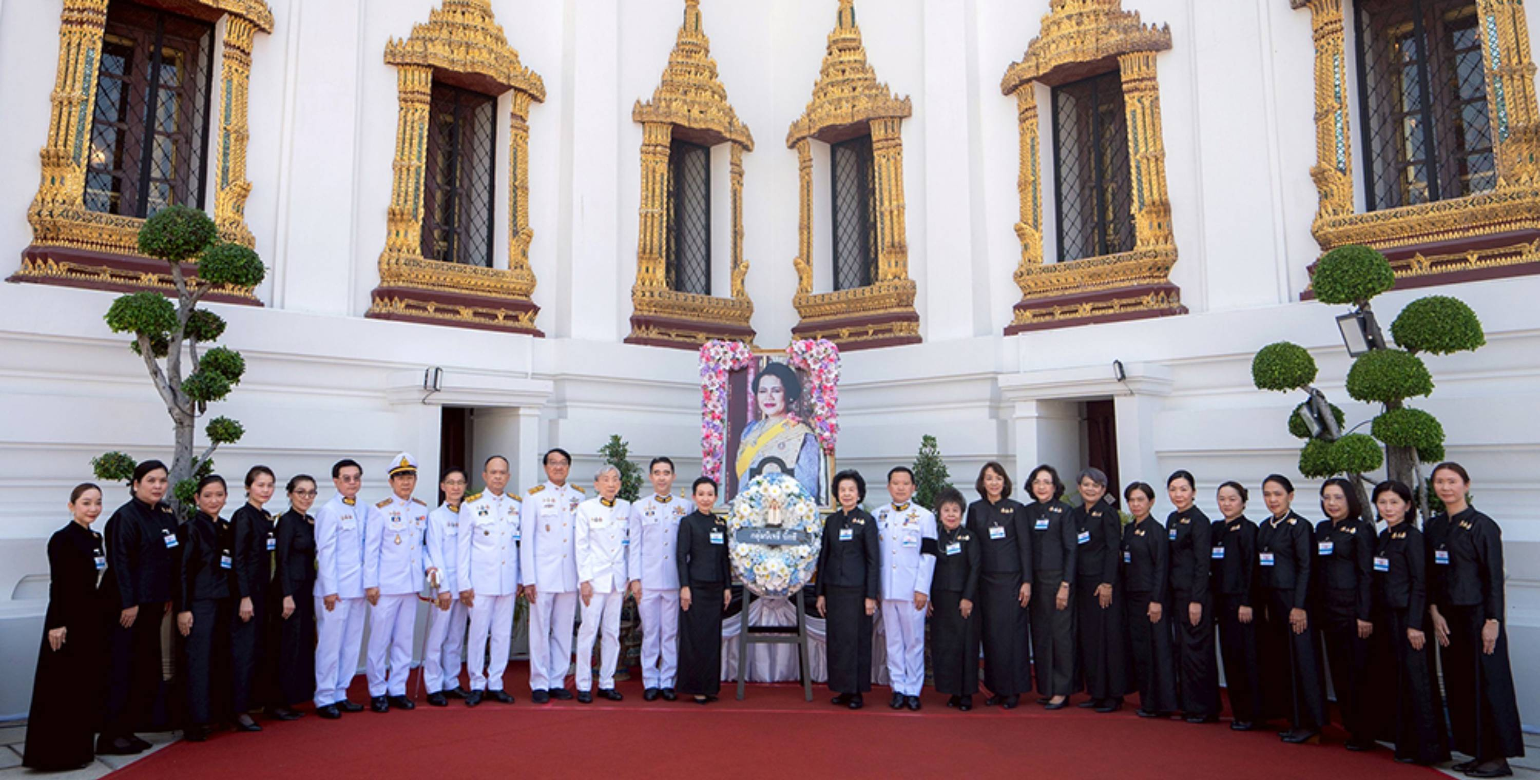 กลุ่มบีเจซี บิ๊กซี ได้รับพระราชทานพระบรมราชานุญาต  ร่วมเป็นเจ้าภาพบำเพ็ญกุศลอุทิศถวาย  แด่สมเด็จพระนางเจ้าสิริกิติ์ พระบรมราชินีนาถ พระบรมราชชนนีพันปีหลวง