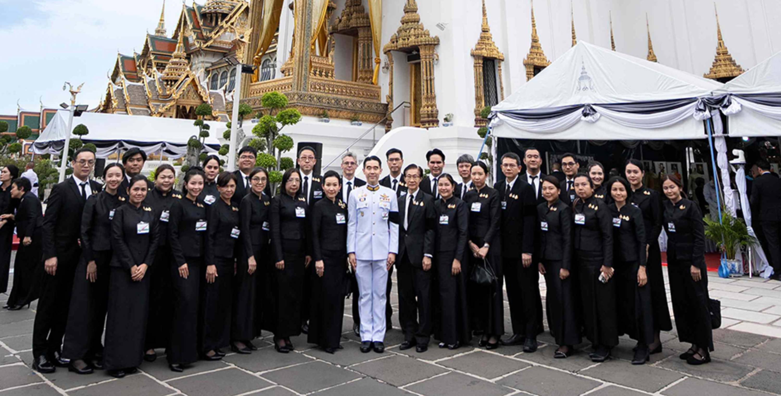 กลุ่มบีเจซี บิ๊กซี ร่วมน้อมอุทิศถวายเป็นพระราชกุศล ในพิธีบำเพ็ญกุศลทักษิณานุปทาน (กงเต๊ก)  โดย ครอบครัวสิริวัฒนภักดี เป็นเจ้าภาพ