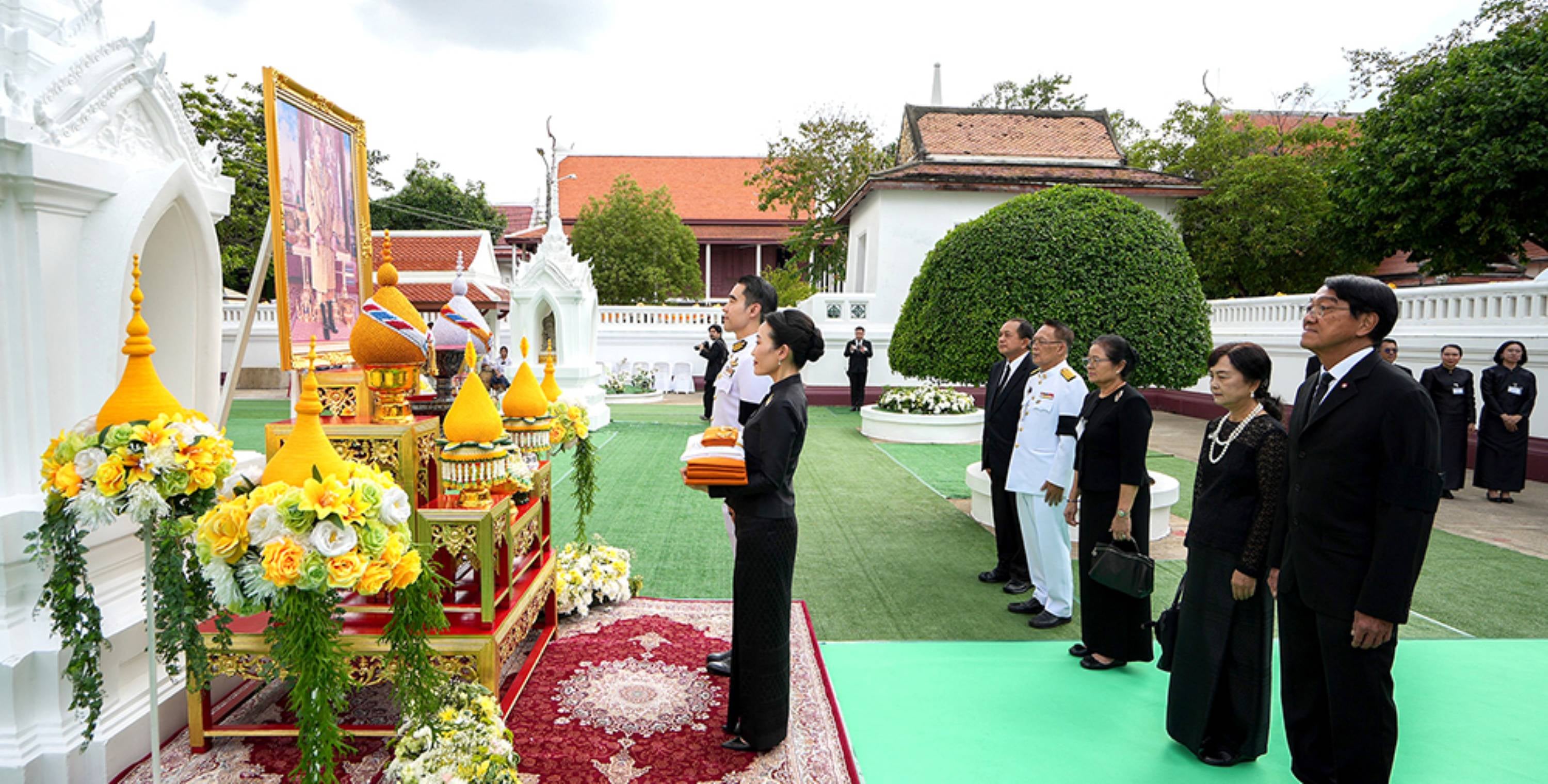 กลุ่มบีเจซี บิ๊กซี จัดพิธีถวายผ้าพระกฐินพระราชทาน ประจำปี ๒๕๖๘  ณ วัดเขมาภิรตาราม จังหวัดนนทบุรี